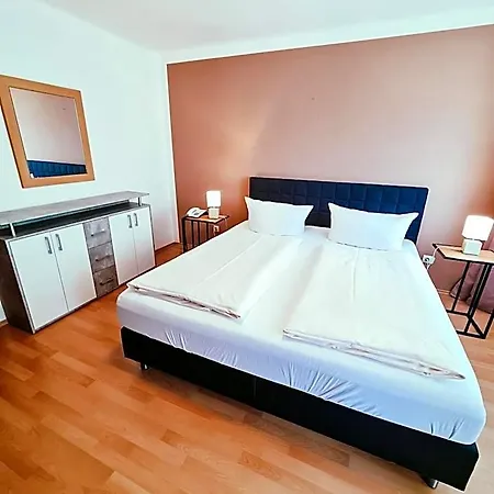 Zentral Hotel 3*